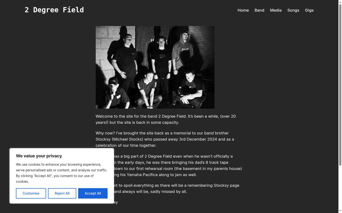 Screenshot of the consent banner shown before any interaction