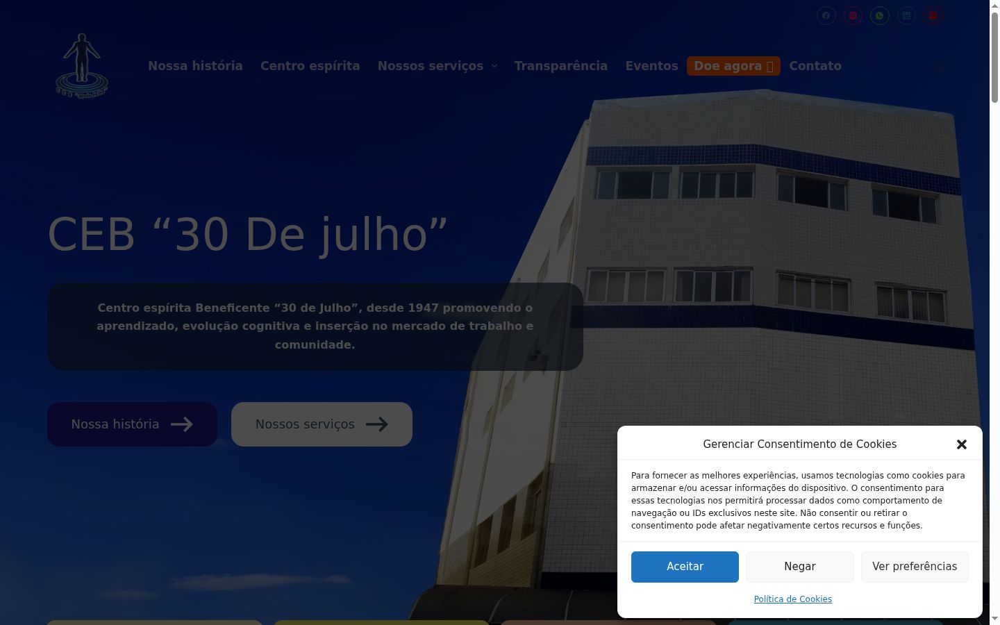 Captura de ecrã do banner de consentimento apresentado antes de qualquer interação