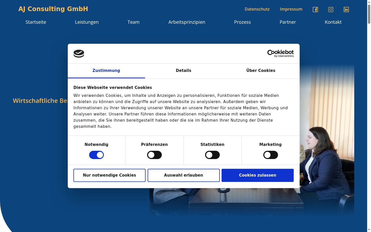 Snímek obrazovky baneru souhlasu zobrazeného před jakoukoli interakcí