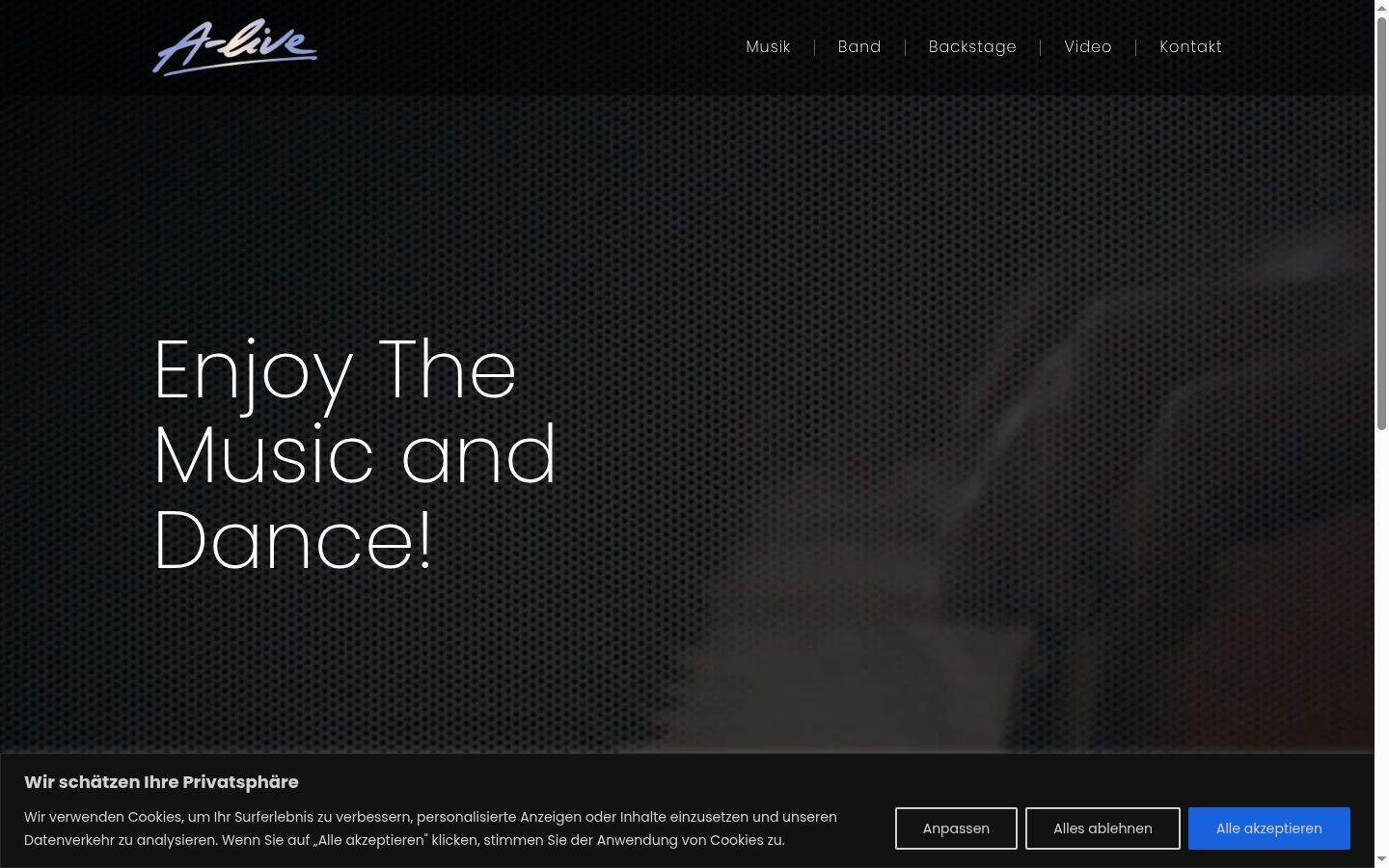 Screenshot of the consent banner shown before any interaction