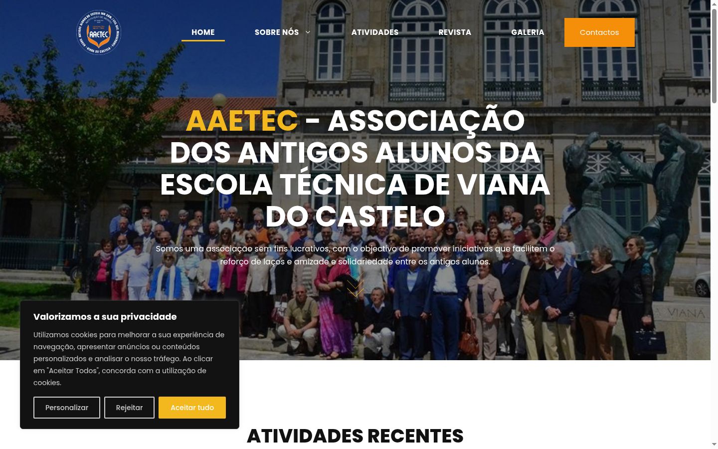 Captura de pantalla del banner de consentimiento mostrado antes de cualquier interacción