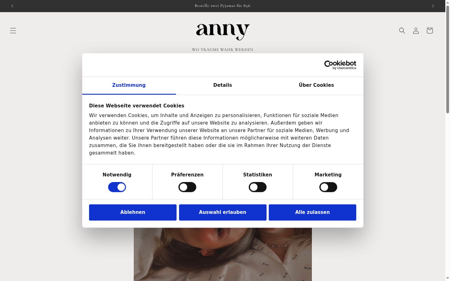 Screenshot of the consent banner shown before any interaction