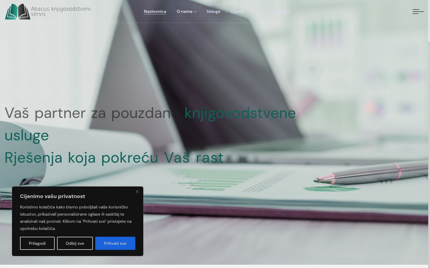 Captura de ecrã do banner de consentimento apresentado antes de qualquer interação