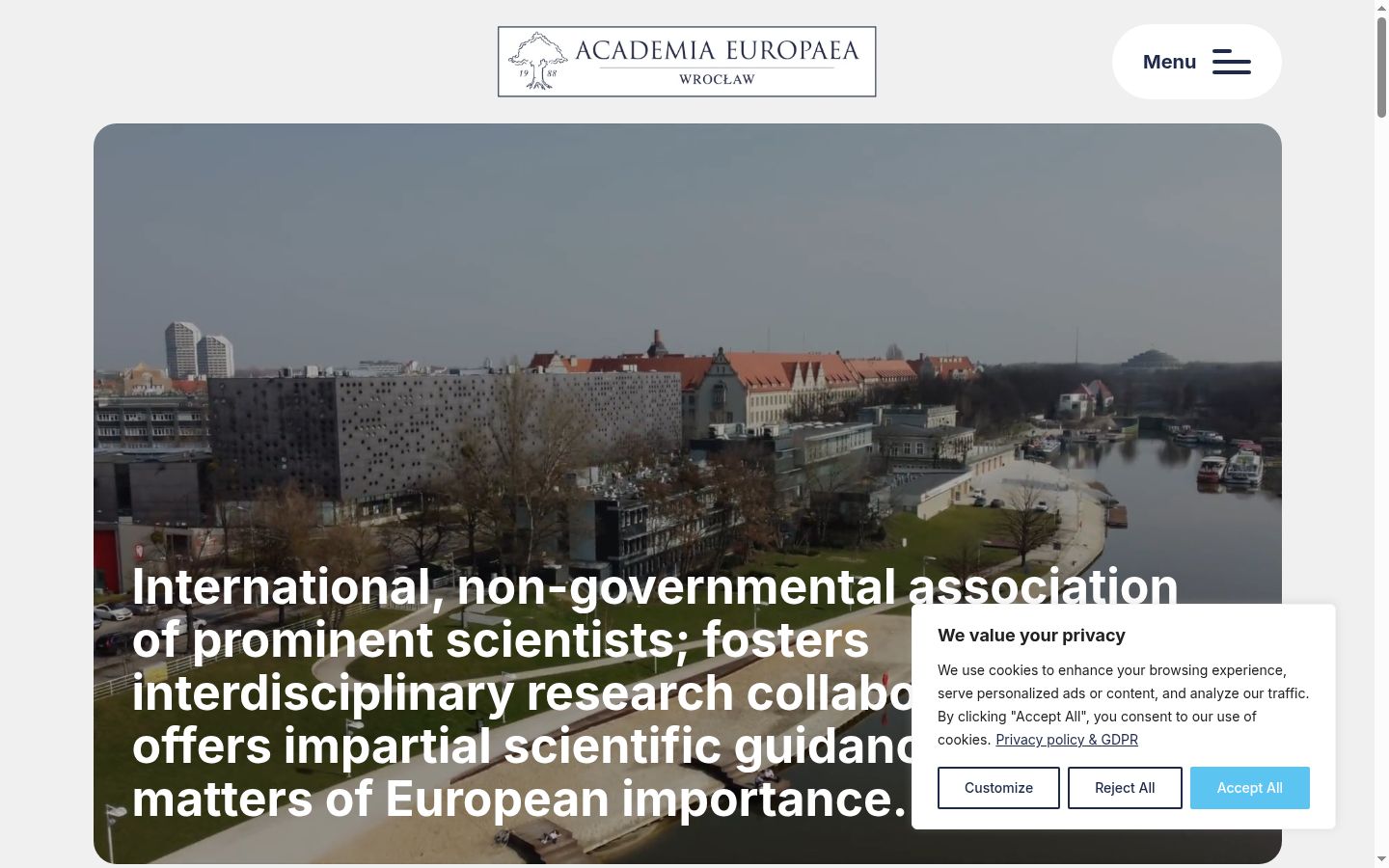 Posnetek zaslona pasice za privolitev, prikazane pred kakršno koli interakcijo