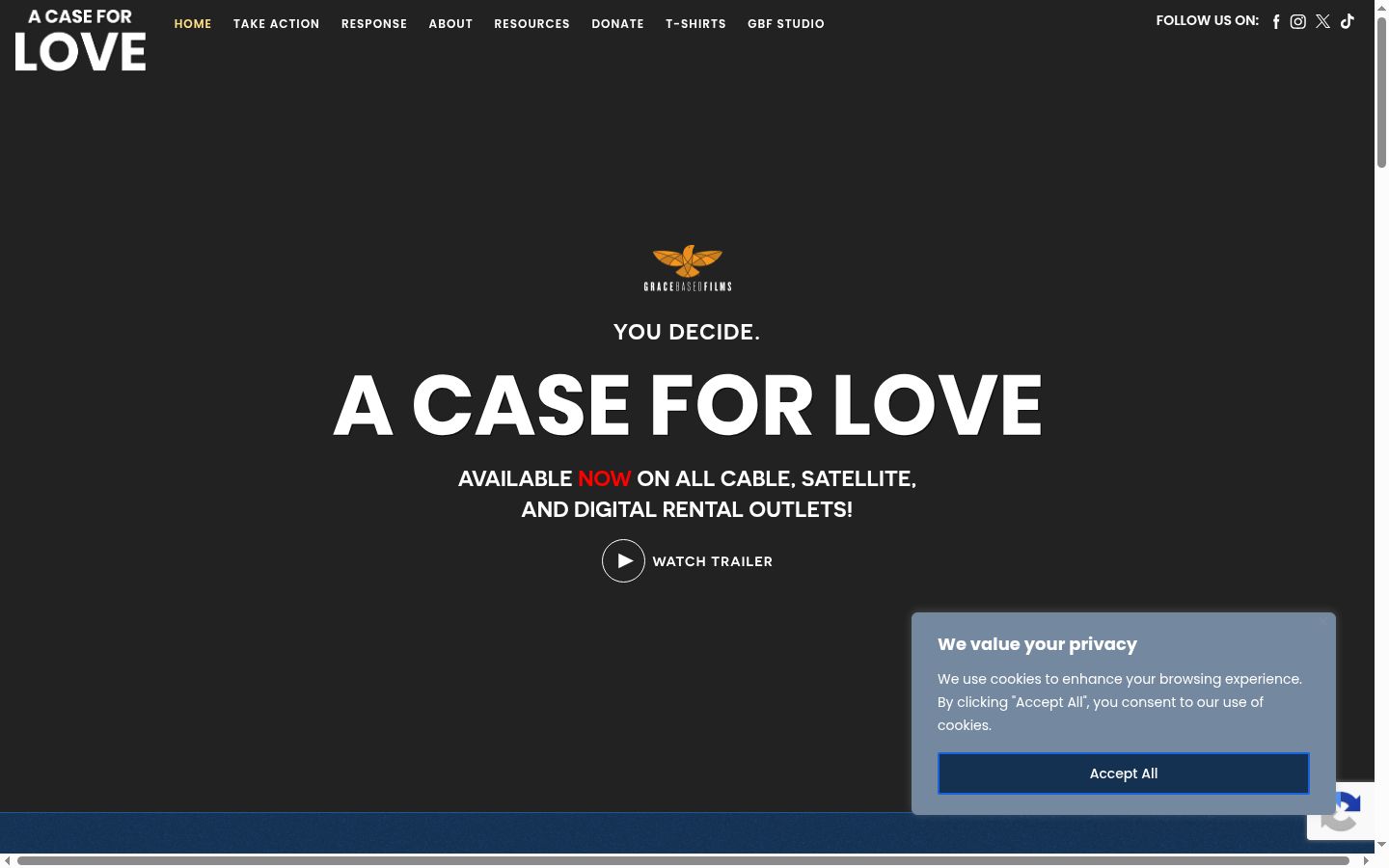 Screenshot of the consent banner shown before any interaction