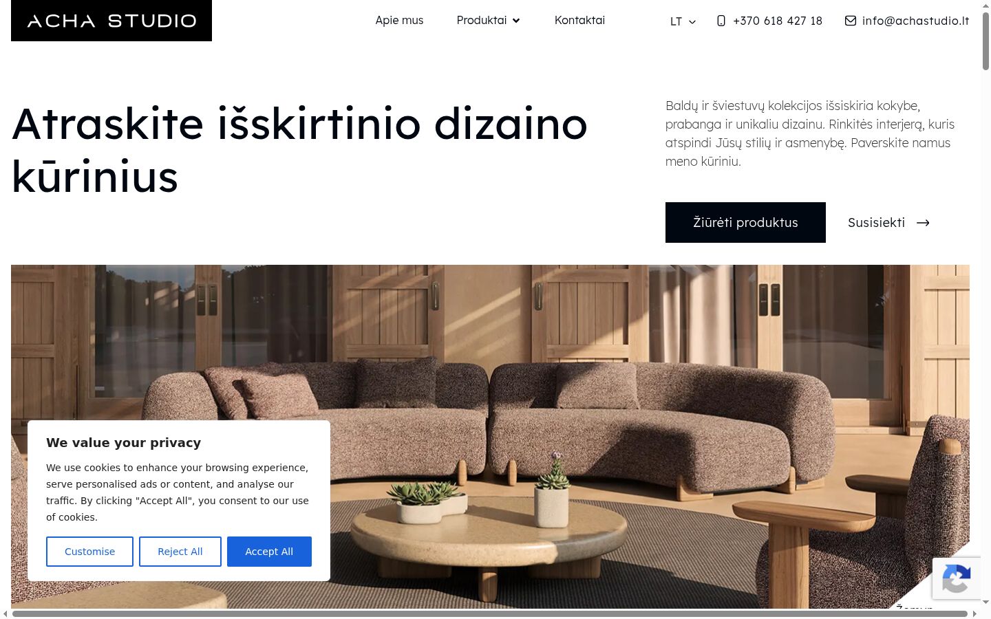 Captură de ecran a bannerului de consimțământ afișat înainte de orice interacțiune