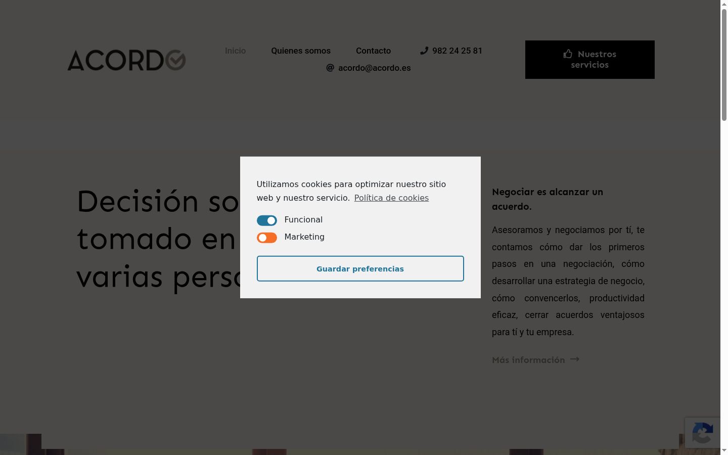Captura de pantalla del banner de consentimiento mostrado antes de cualquier interacción