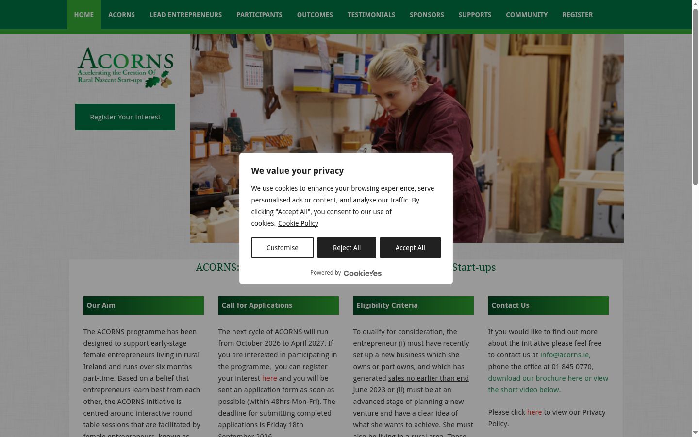Screenshot of the consent banner shown before any interaction