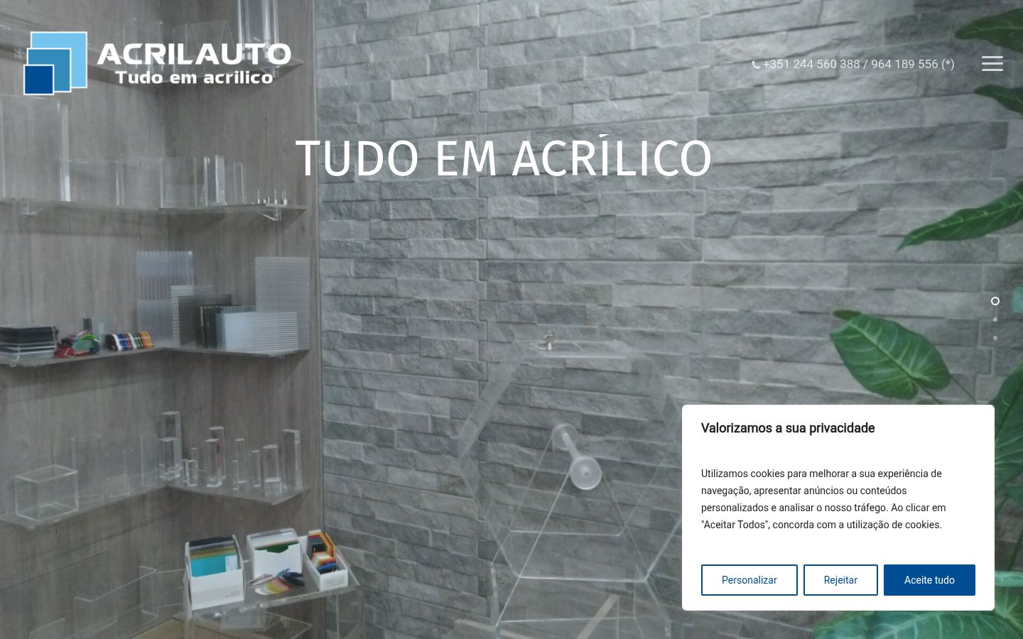 Captura de ecrã do banner de consentimento apresentado antes de qualquer interação