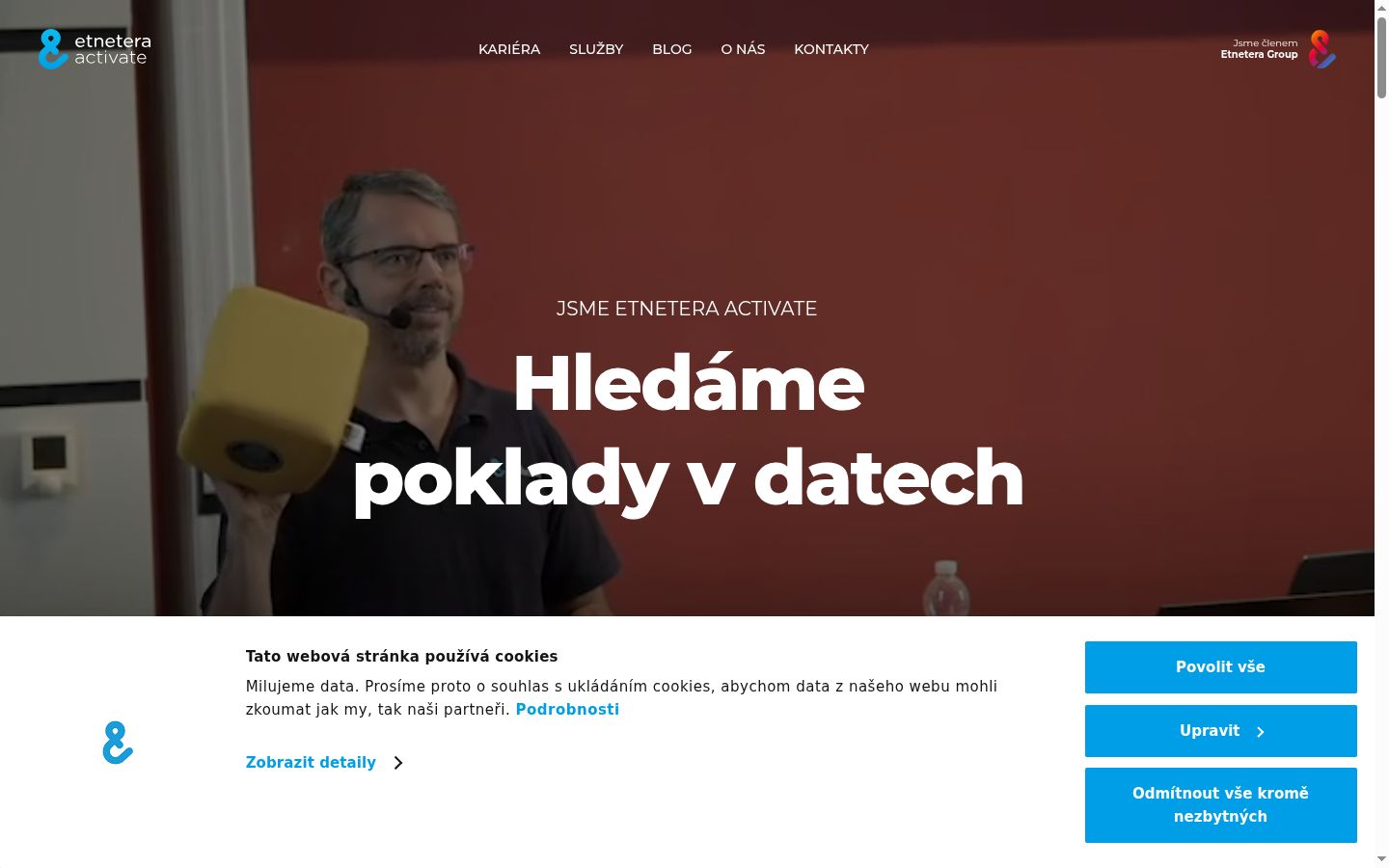 Captura de ecrã do banner de consentimento apresentado antes de qualquer interação
