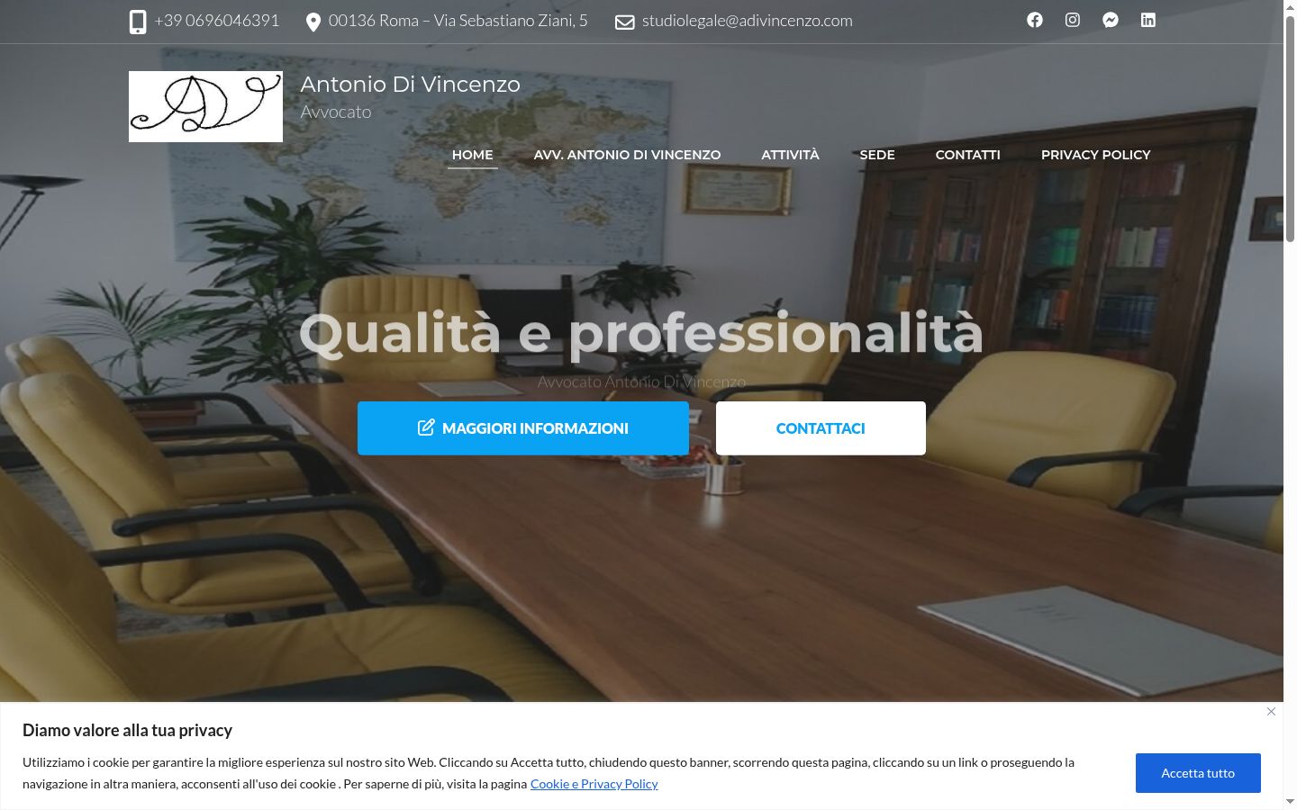 Captura de ecrã do banner de consentimento apresentado antes de qualquer interação