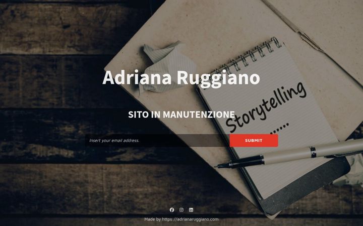 Екранна снимка на adrianaruggiano.com