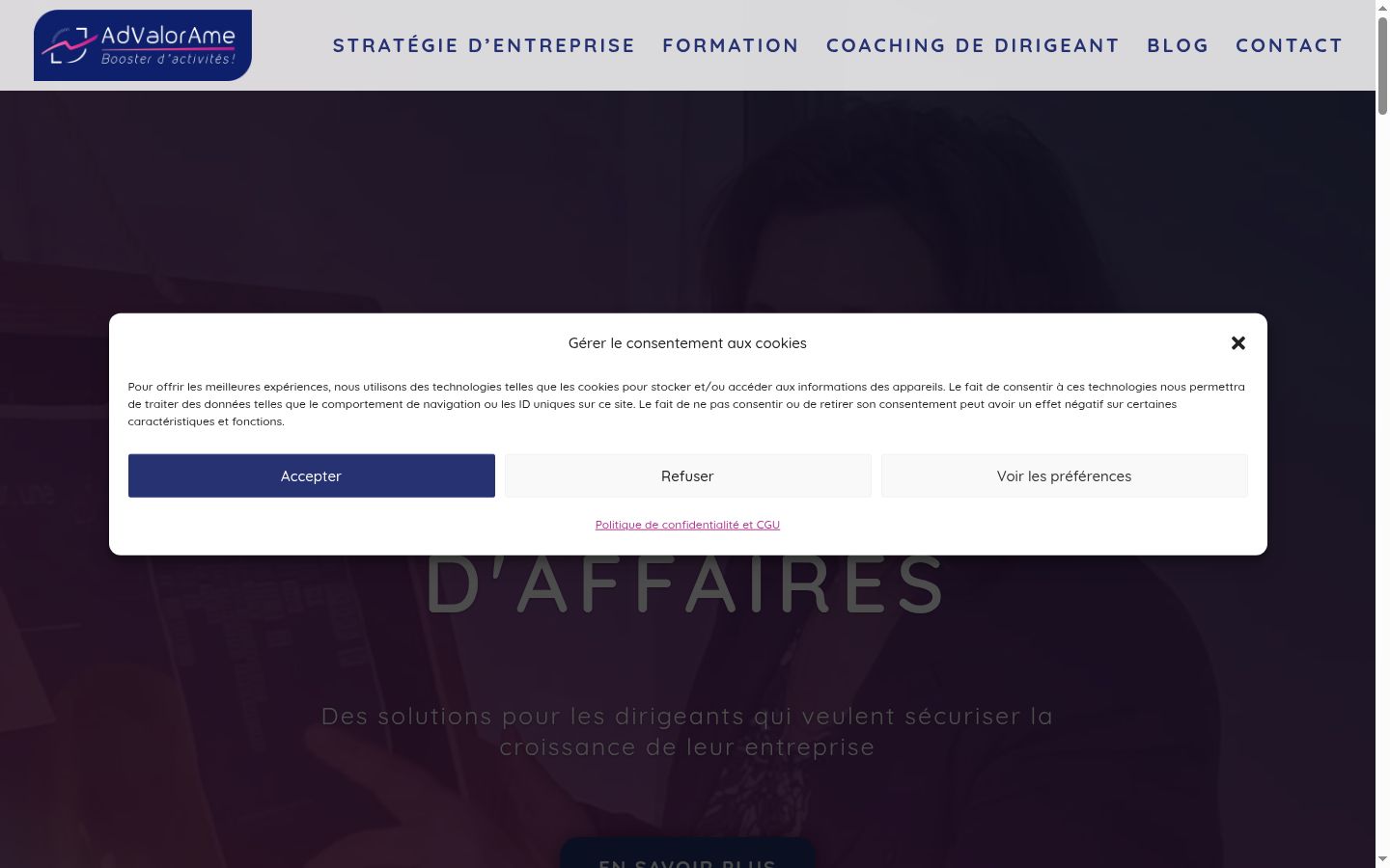 Captură de ecran a bannerului de consimțământ afișat înainte de orice interacțiune