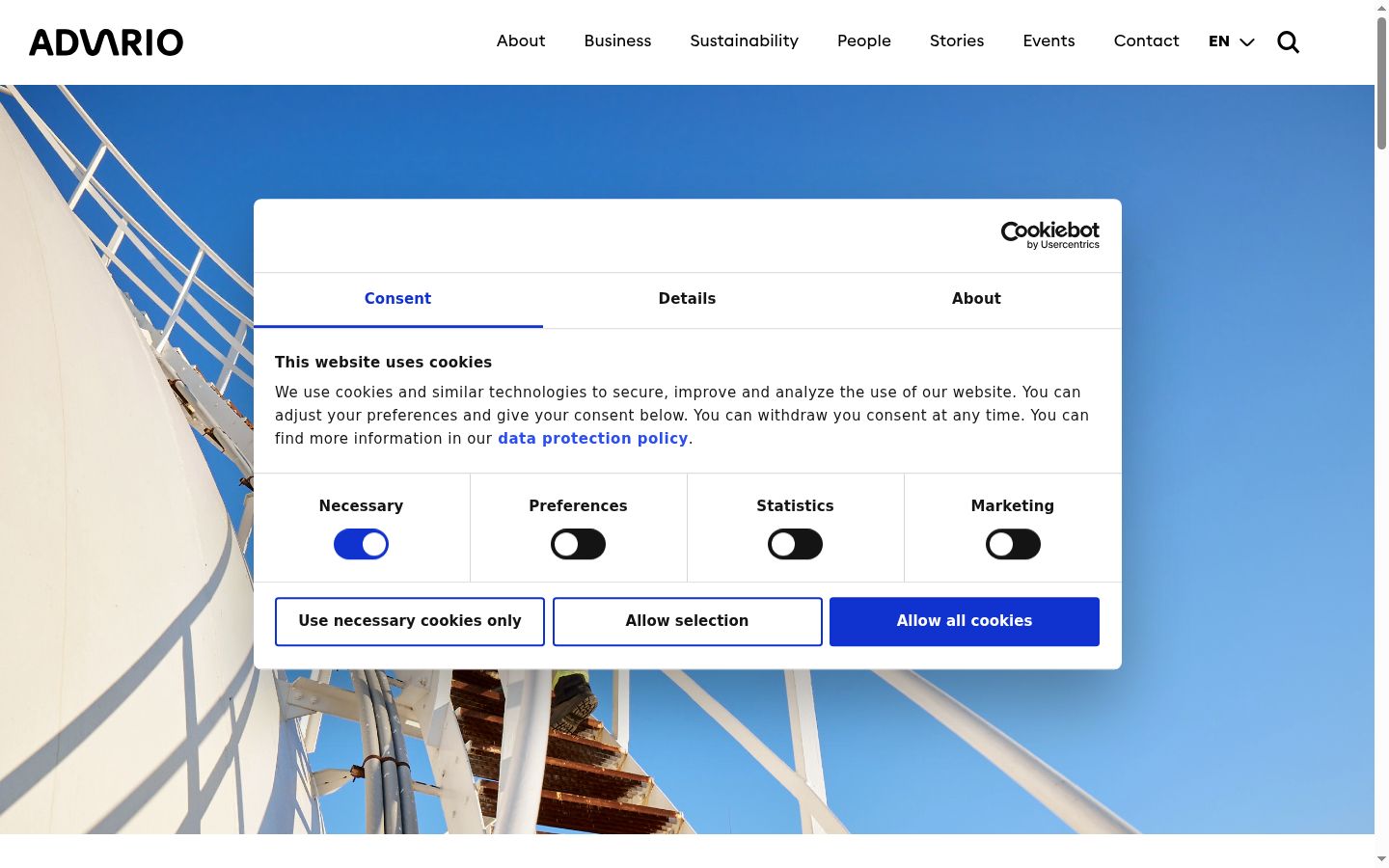 Screenshot of the consent banner shown before any interaction