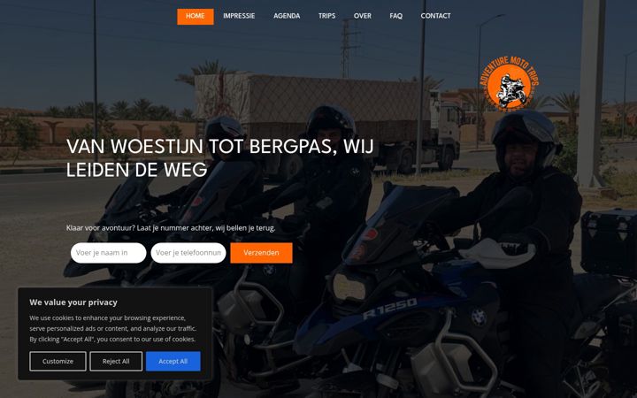 Screenshot of adventuremototrips.com