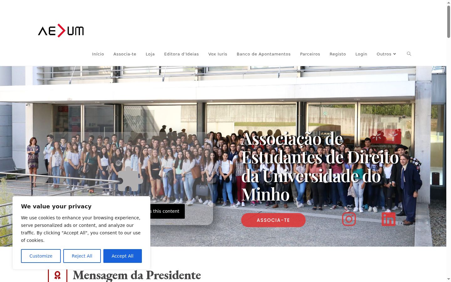 Captura de ecrã do banner de consentimento apresentado antes de qualquer interação