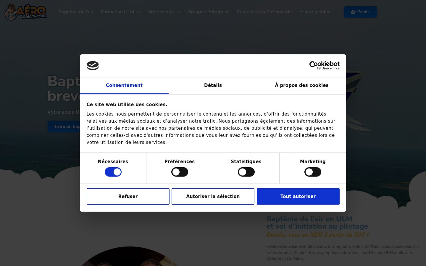 Captură de ecran a bannerului de consimțământ afișat înainte de orice interacțiune