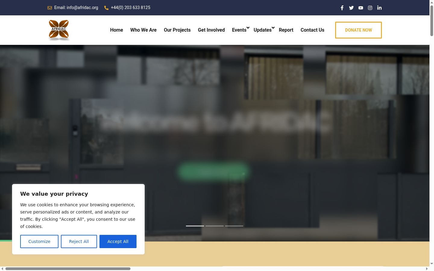 Screenshot of the consent banner shown before any interaction
