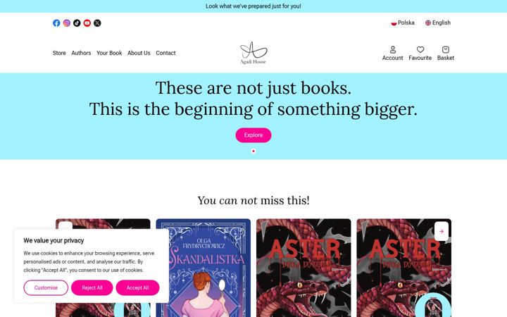 Screenshot of agadihouse.com