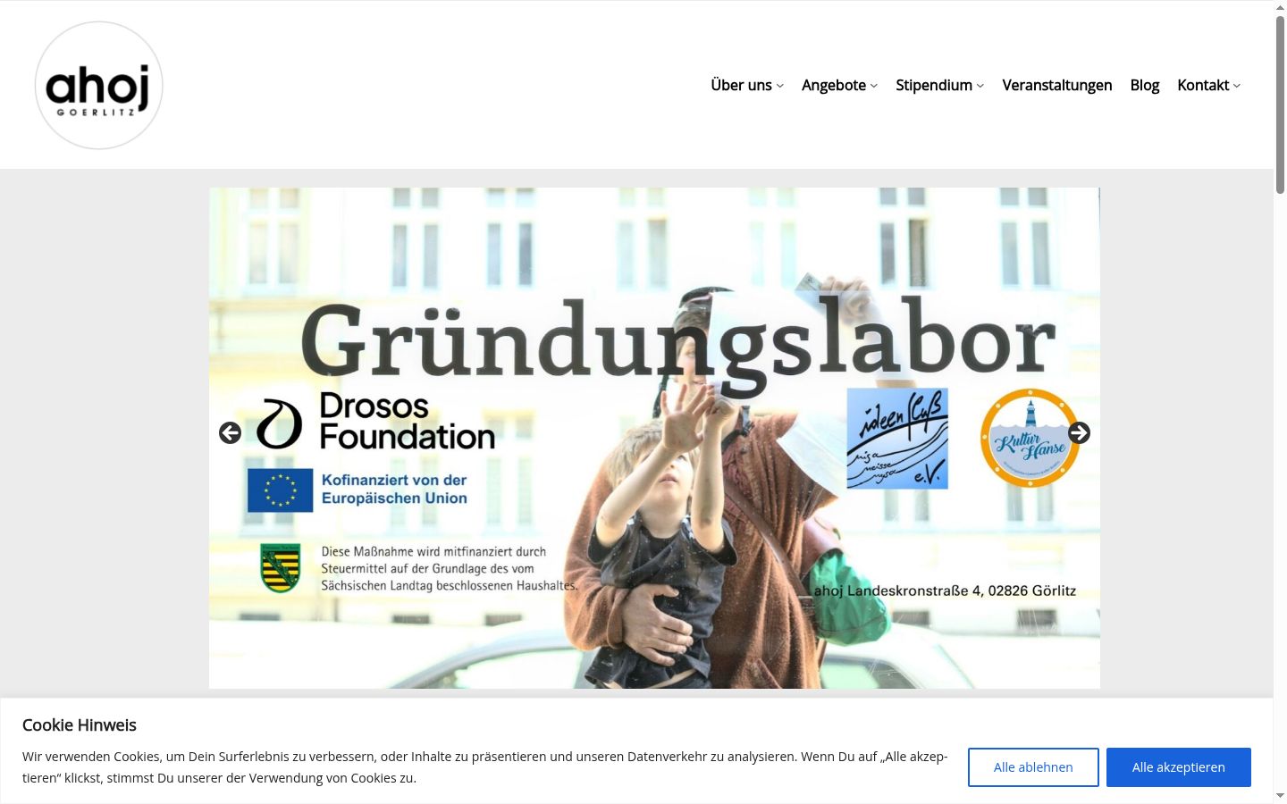 Screenshot of the consent banner shown before any interaction