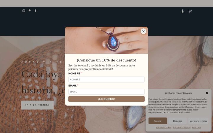 Screenshot of aishacreations.com