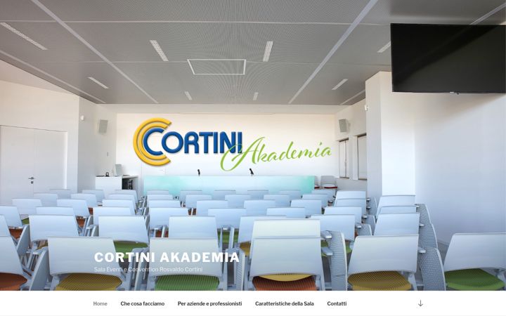 Screenshot of akademiacortini.com