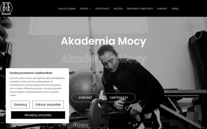 Screenshot of akademiamocy.eu