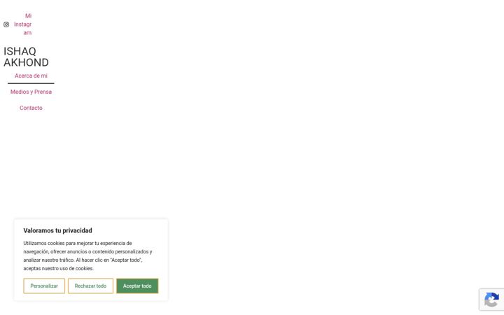 Screenshot of akhondishaq.com