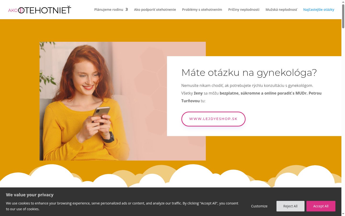 Captură de ecran a bannerului de consimțământ afișat înainte de orice interacțiune