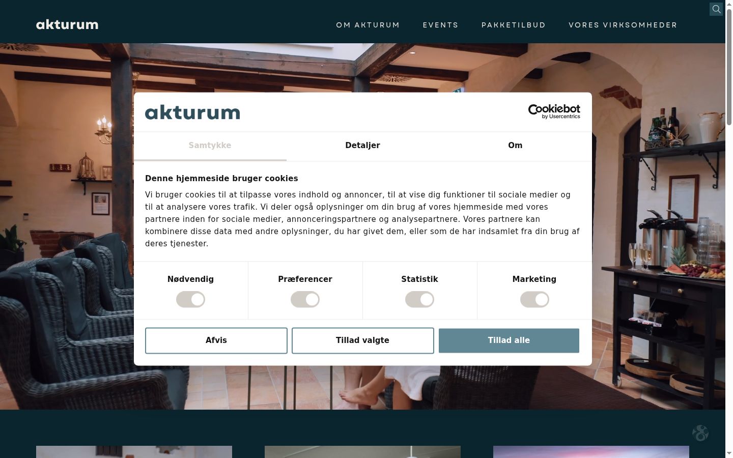 Screenshot of the consent banner shown before any interaction