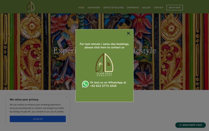 Screenshot of alamdesahomestay.com