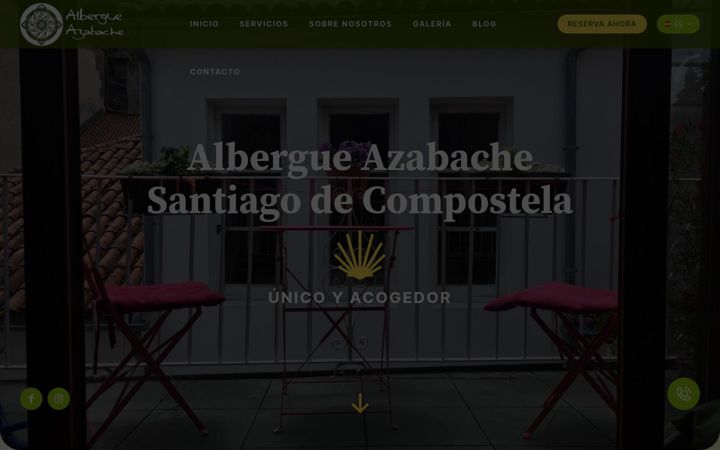 Screenshot of albergueazabache.com