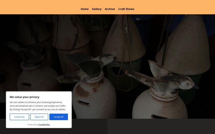 Screenshot of albrightpotterystudio.com