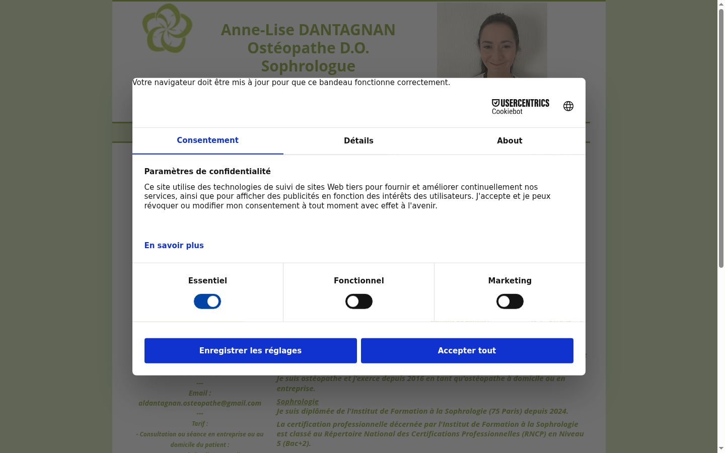 Captură de ecran a bannerului de consimțământ afișat înainte de orice interacțiune