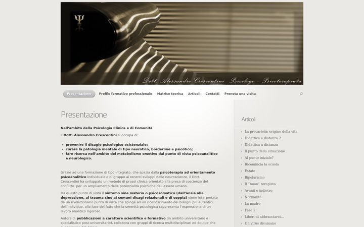 Screenshot of alessandrocrescentini.it