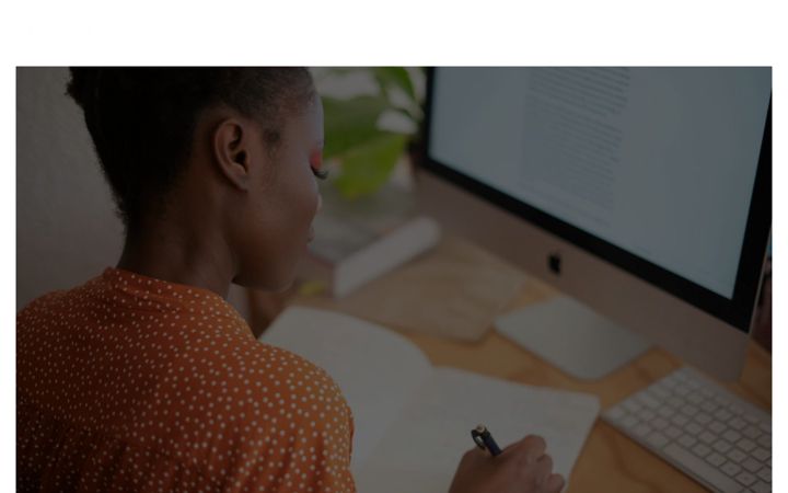 Screenshot of alethealamberson.com