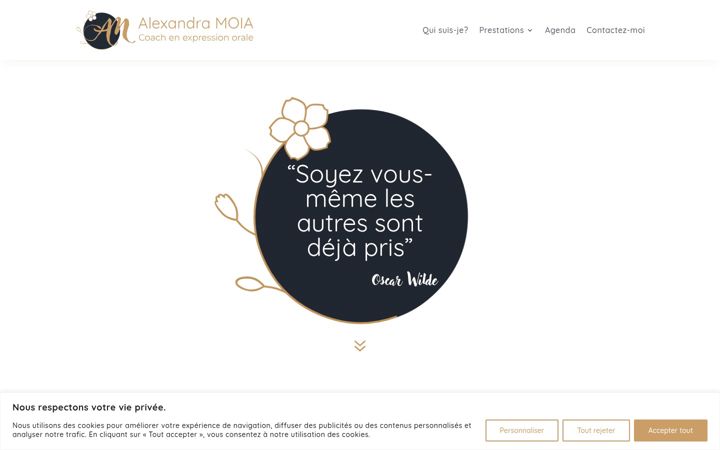 Screenshot of alexandramoia.com