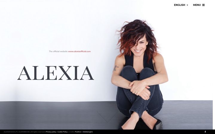 Ekrānuzņēmums no alexiaofficial.com