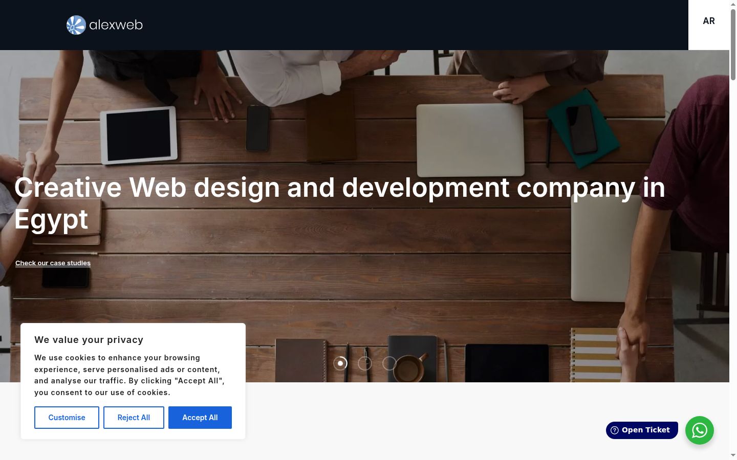 Screenshot of the consent banner shown before any interaction