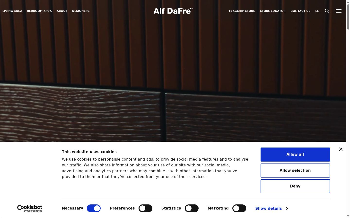 Screenshot of the consent banner shown before any interaction