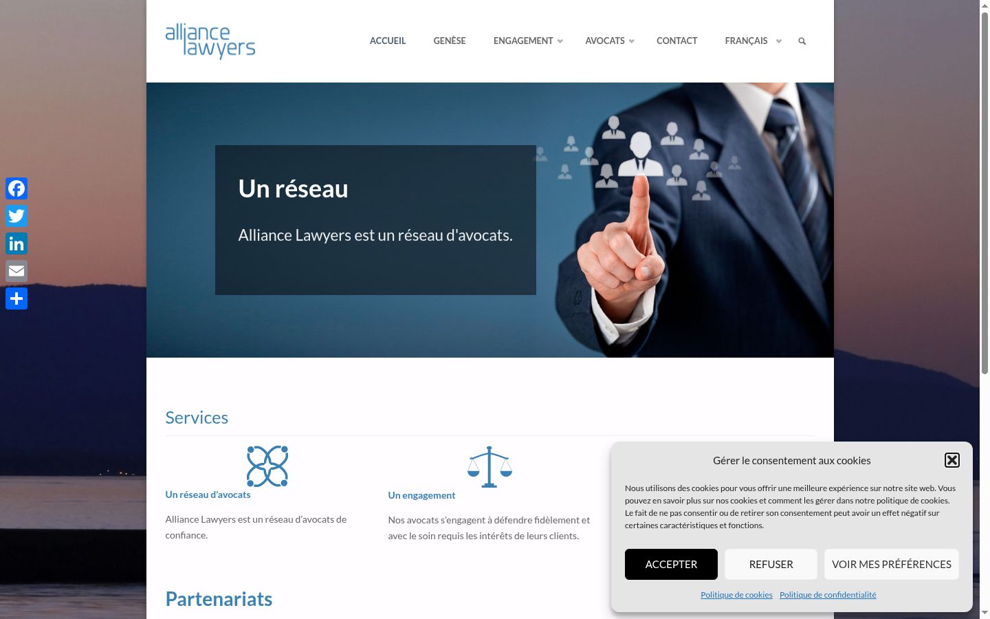 Captura de ecrã do banner de consentimento apresentado antes de qualquer interação