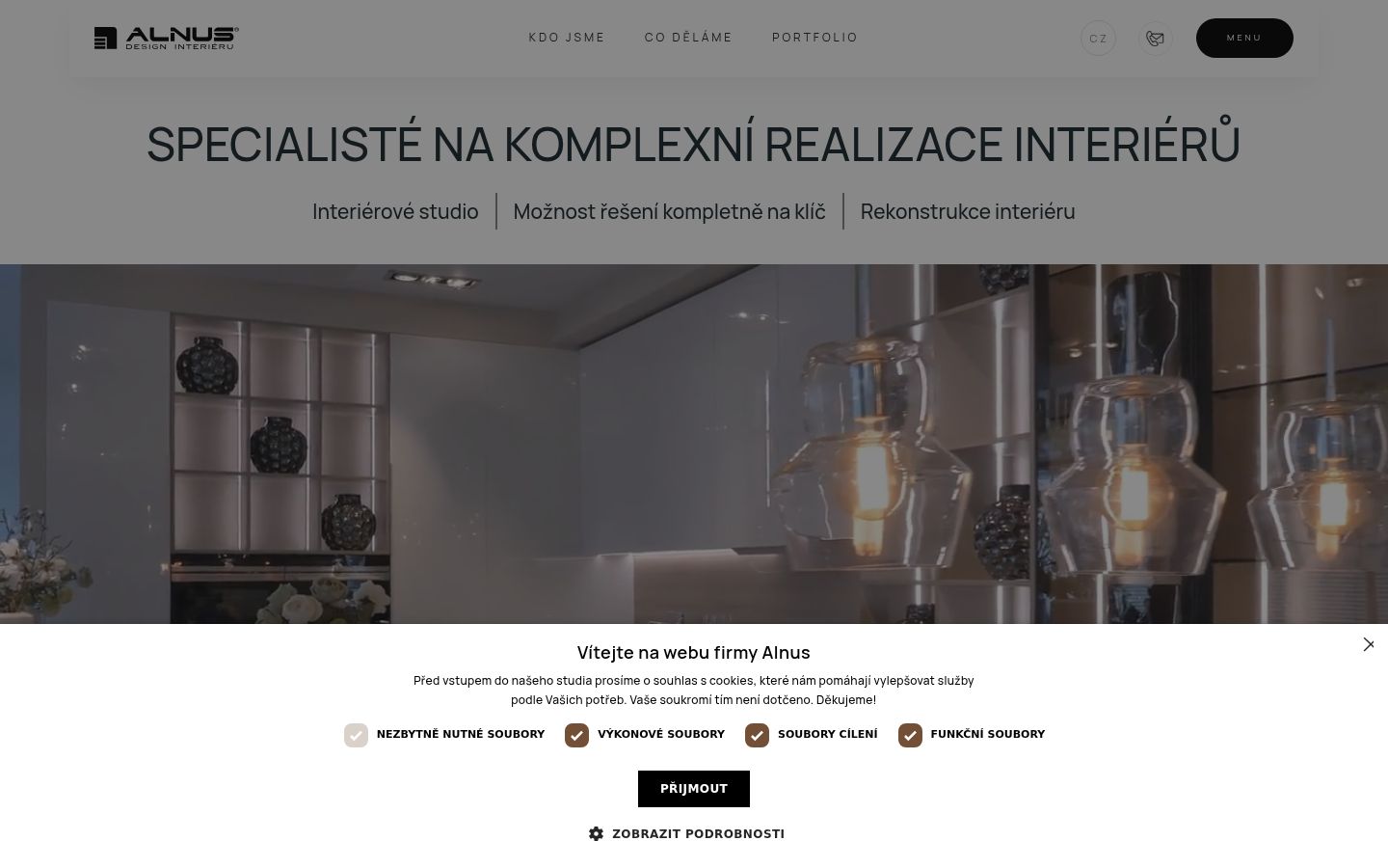 Captură de ecran a bannerului de consimțământ afișat înainte de orice interacțiune