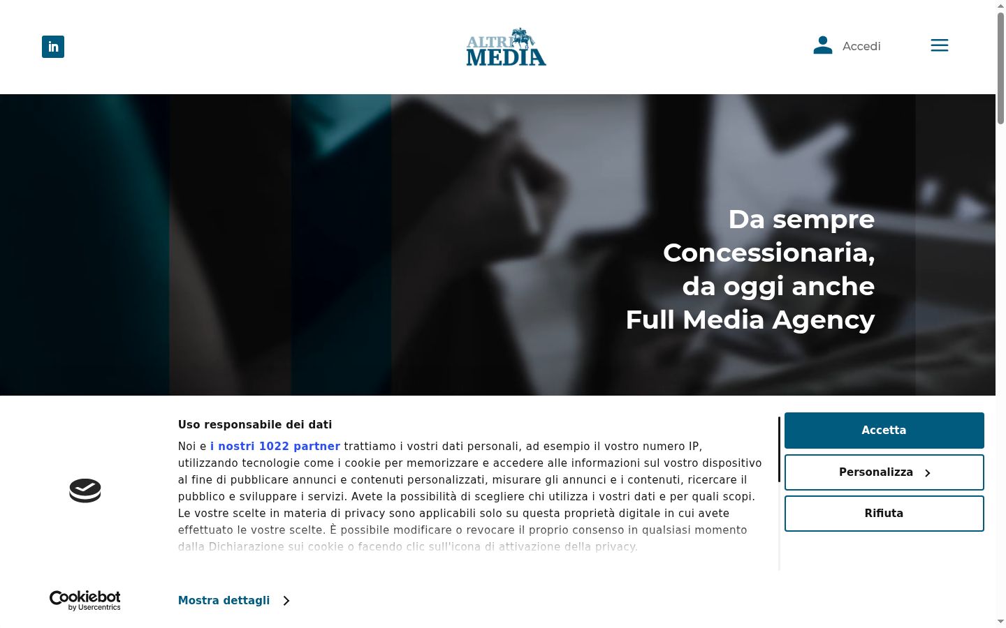 Screenshot of the consent banner shown before any interaction