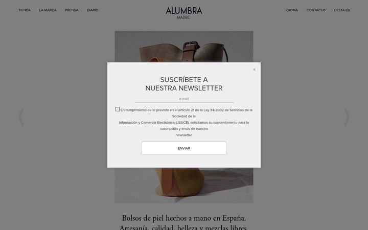 Screenshot of alumbrastore.com