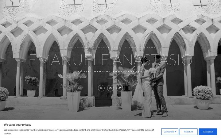 Screenshot of amalfiweddingphotographer.com