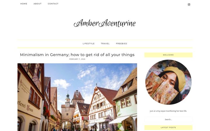 Screenshot of amberaventurine.com
