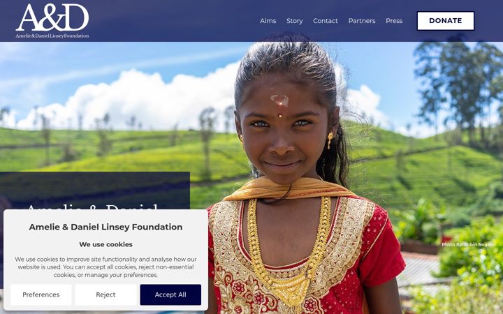 Screenshot of amelieanddaniel.org