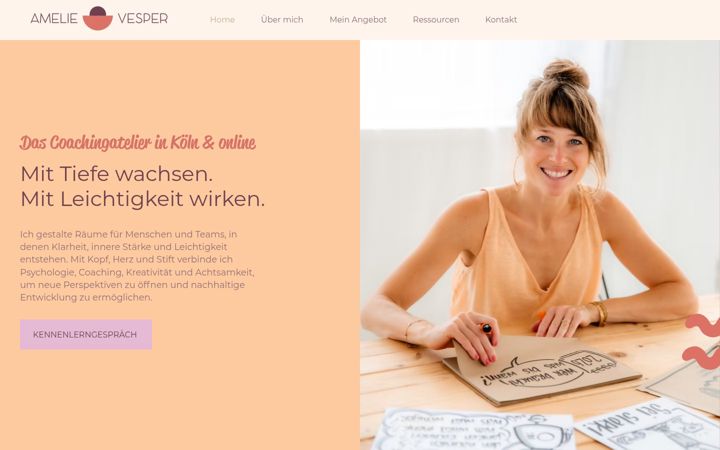 Screenshot of amelievesper.com