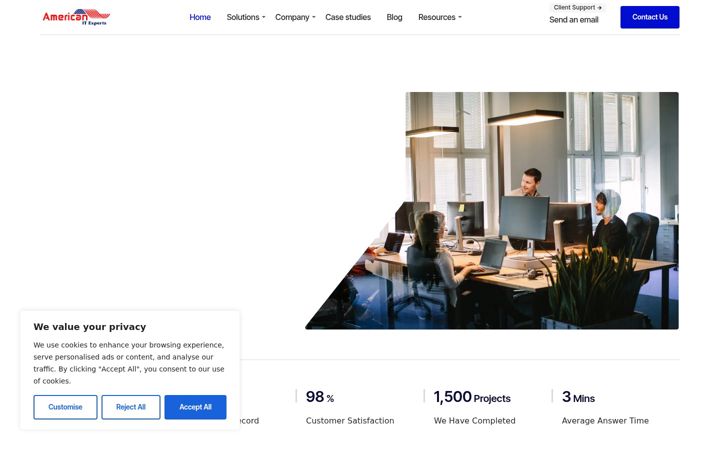 Captură de ecran a americanitexperts.com