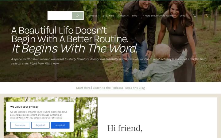 Screenshot of amorebeautifullifecollective.com